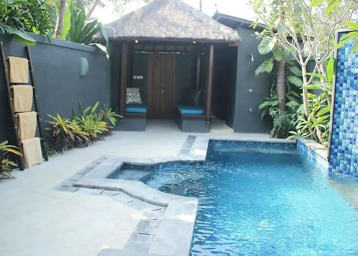 Bali Akasa Hotel *